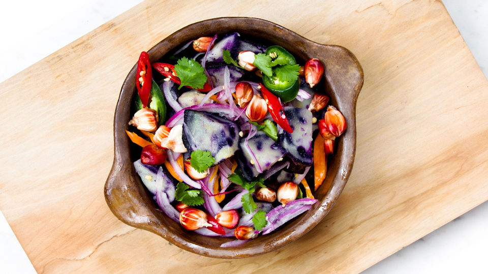 Карибський салат з гострим перцем